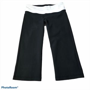 Lululemon Black cropped leggings , reversible Sz 6